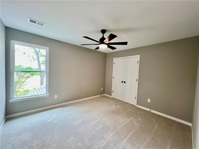 1972 Longview Drive, Liberty, MO 64068