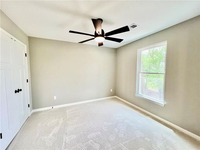 1972 Longview Drive, Liberty, MO 64068