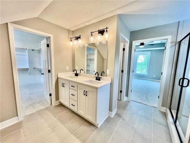 1972 Longview Drive, Liberty, MO 64068