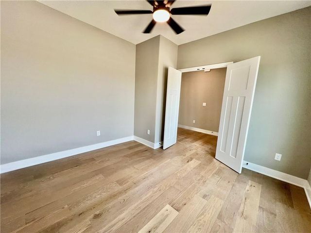 1972 Longview Drive, Liberty, MO 64068