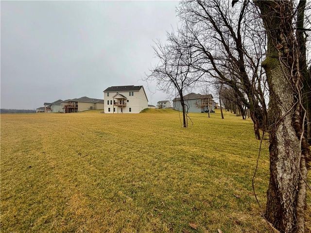 1972 Longview Drive, Liberty, MO 64068
