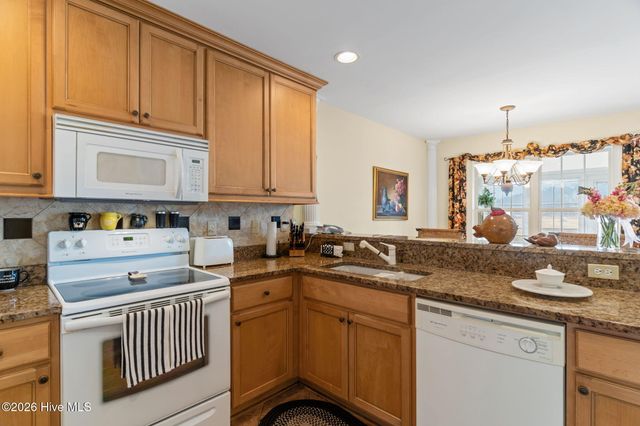 502b Castle Bay Drive, Hampstead, NC 28443