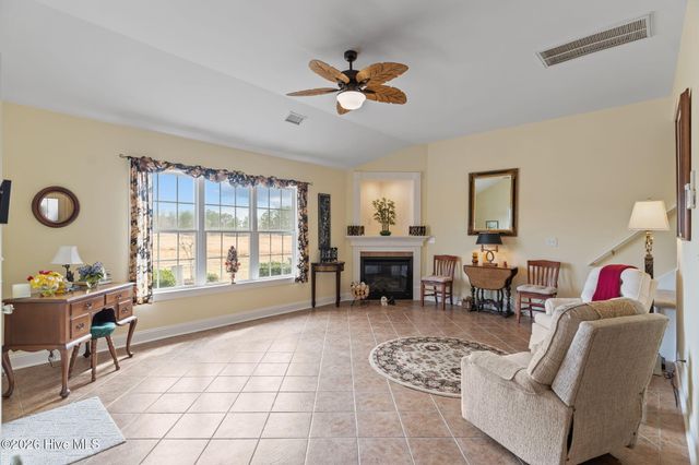 502b Castle Bay Drive, Hampstead, NC 28443