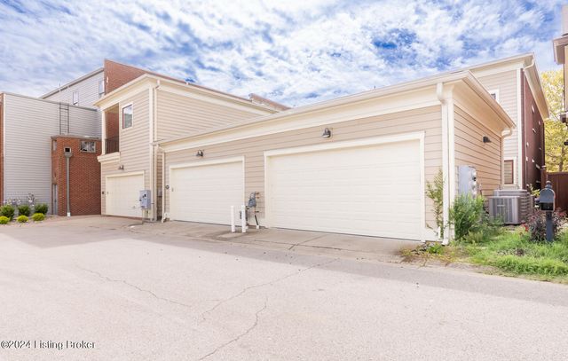 10723 Meeting St 201, Prospect, KY 40059