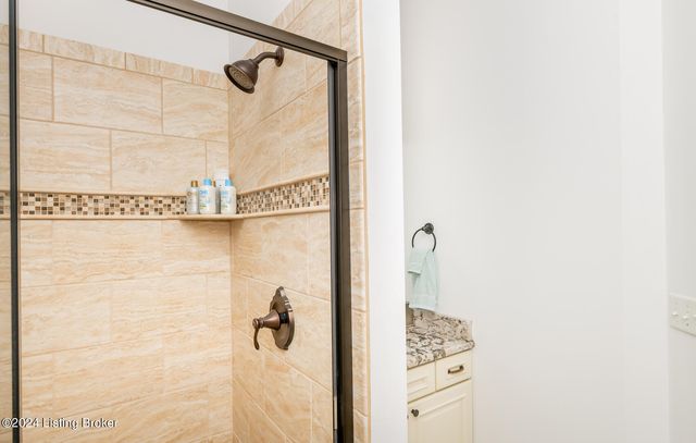 10723 Meeting St 201, Prospect, KY 40059