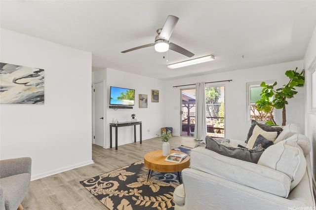 1277 Nanakai Street, Pearl City, HI 96782