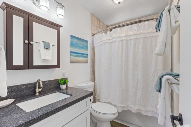 1277 Nanakai Street, Pearl City, HI 96782