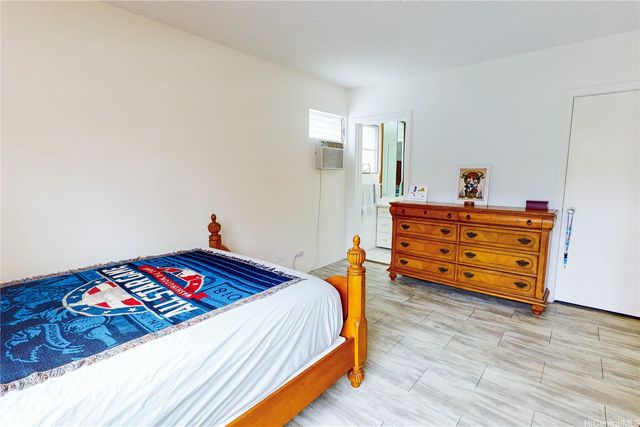 2015 Ala Wai Boulevard 2C, Honolulu, HI 96815