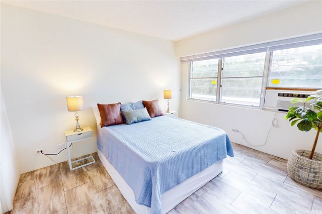 2015 Ala Wai Boulevard 2C, Honolulu, HI 96815