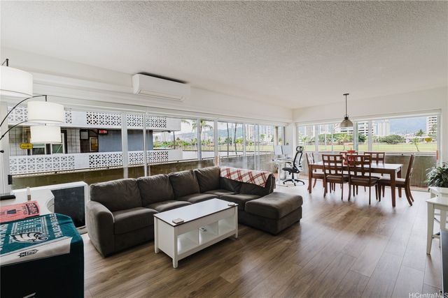 2015 Ala Wai Boulevard 2C, Honolulu, HI 96815
