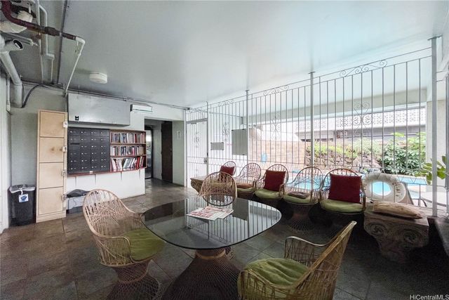 2015 Ala Wai Boulevard 2C, Honolulu, HI 96815