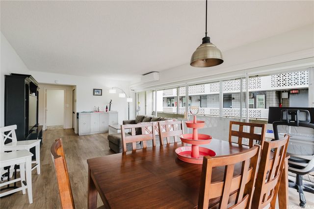 2015 Ala Wai Boulevard 2C, Honolulu, HI 96815