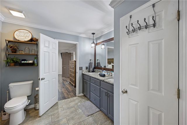 908 Deerfield Court, Russellville, AR 72801