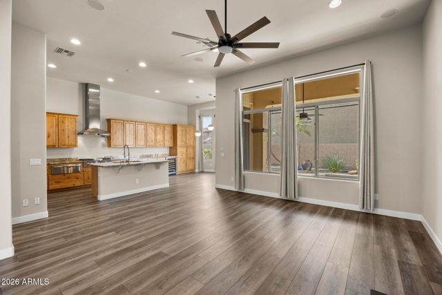 3653 E SANDS Drive, Phoenix, AZ 85050