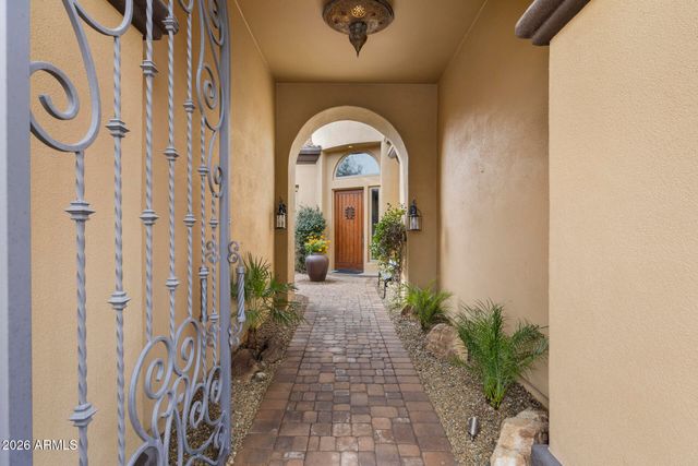 3653 E SANDS Drive, Phoenix, AZ 85050