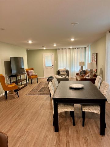 2213 Still Bend Lane, League City, TX 77573