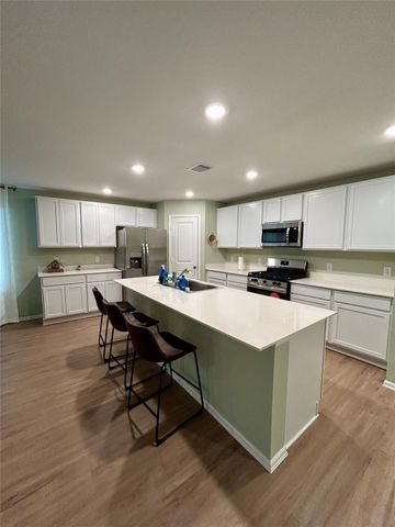 2213 Still Bend Lane, League City, TX 77573