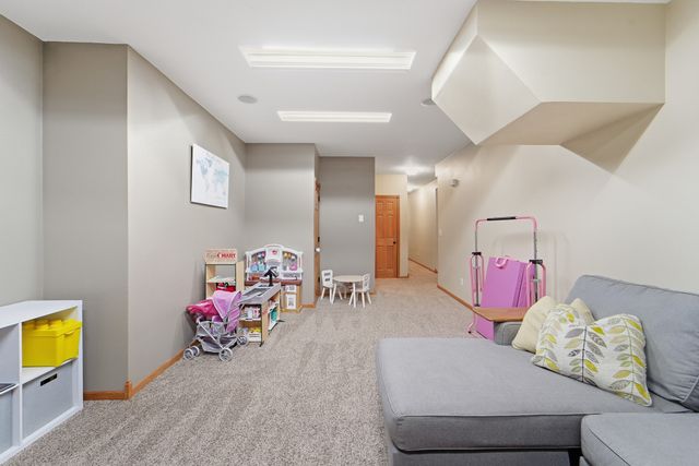 112 17th Street SE, Altoona, IA 50009