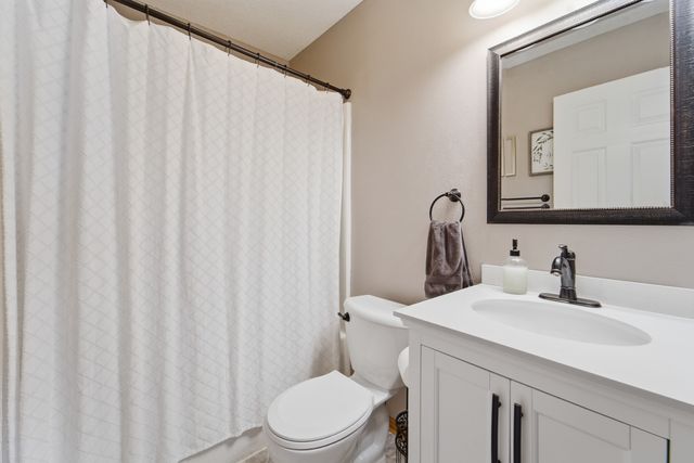 112 17th Street SE, Altoona, IA 50009