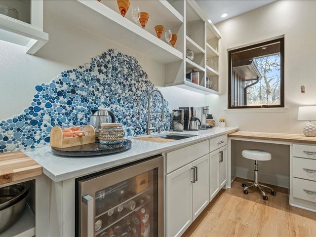 8701 Zebra Crossing, Larue, TX 75770