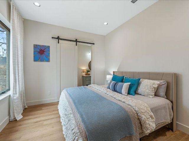 8701 Zebra Crossing, Larue, TX 75770