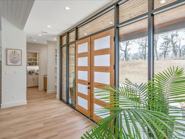 8701 Zebra Crossing, Larue, TX 75770