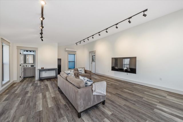 8701 Zebra Crossing, Larue, TX 75770