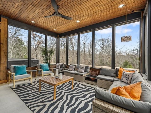 8701 Zebra Crossing, Larue, TX 75770