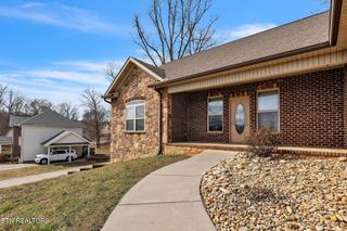 354 Meadowlake Circle, Seymour, TN 37865