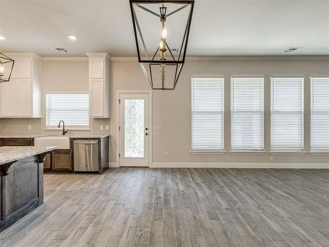 2817 Bens Circle, Yukon, OK 73099