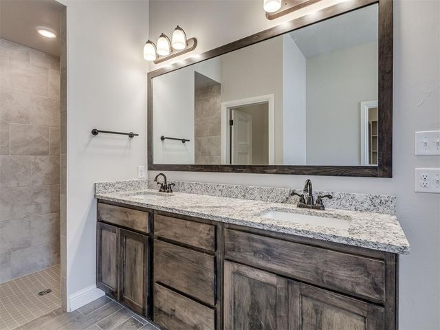 2817 Bens Circle, Yukon, OK 73099