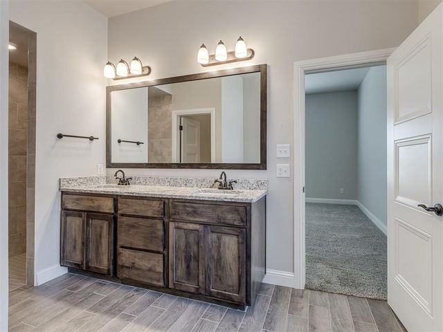 2817 Bens Circle, Yukon, OK 73099