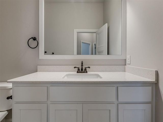 2817 Bens Circle, Yukon, OK 73099