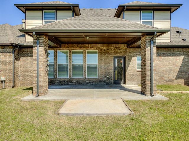 2817 Bens Circle, Yukon, OK 73099