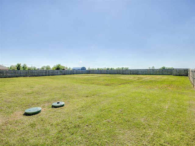 2817 Bens Circle, Yukon, OK 73099