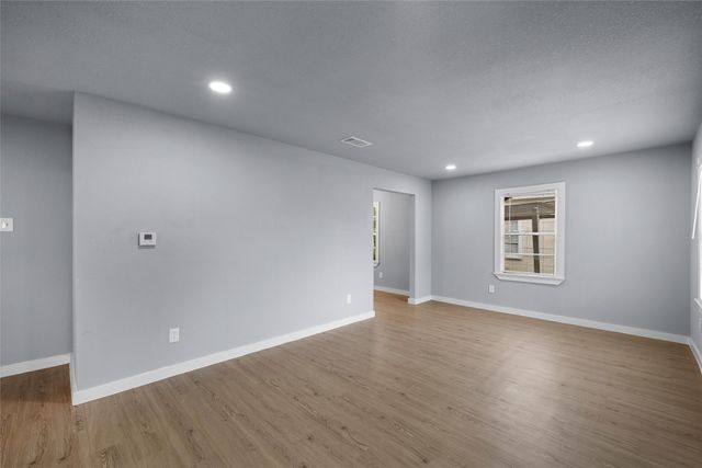 1116 January Street, Bellmead, TX 76705
