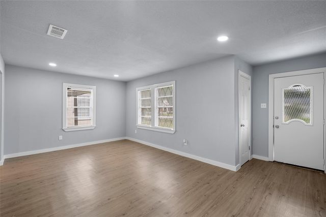 1116 January Street, Bellmead, TX 76705
