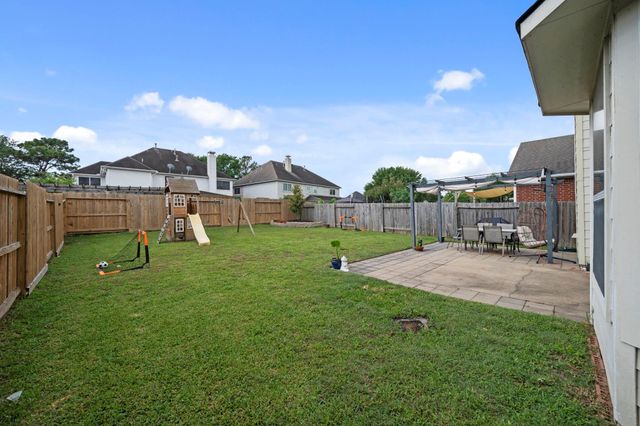 16539 Whitaker Creek Drive, Houston, TX 77095