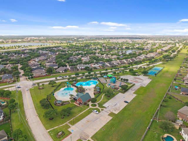 16539 Whitaker Creek Drive, Houston, TX 77095