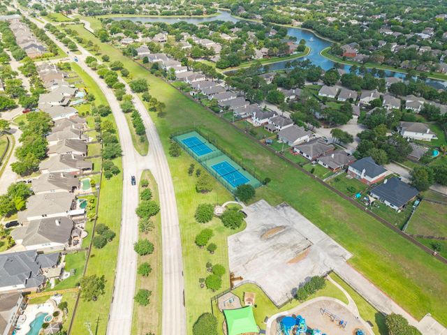 16539 Whitaker Creek Drive, Houston, TX 77095