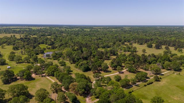 9832 Hawaii Lane, Midway, TX 75852