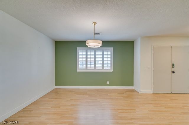 3169 Desmond Avenue, Las Vegas, NV 89121