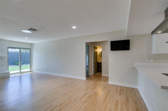 3169 Desmond Avenue, Las Vegas, NV 89121
