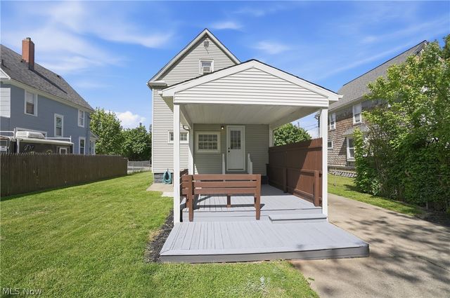 2189 20th Street SW, Akron, OH 44314