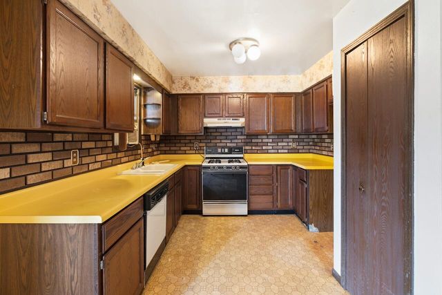 5053 W 90th Lane, Schererville, IN 46375