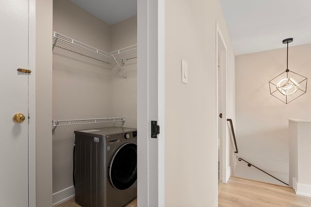 6166 N Sheridan Road 18G, Chicago, IL 60660