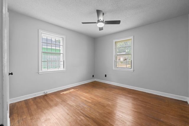 1355 DORIS AVE, Memphis, TN 38106