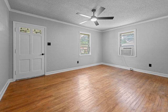 1355 DORIS AVE, Memphis, TN 38106