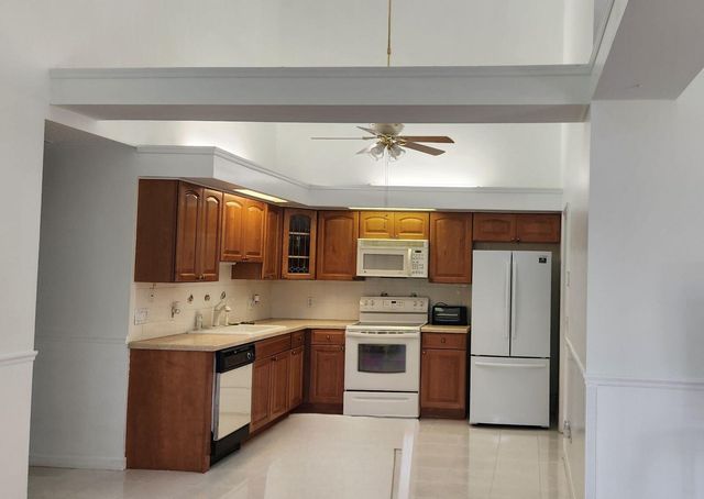 2607 SE Tropical East Circle E, Port St. Lucie, Port St Lucie, FL 34952