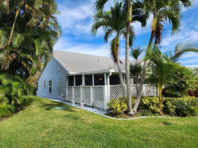 2607 SE Tropical East Circle E, Port St. Lucie, Port St Lucie, FL 34952